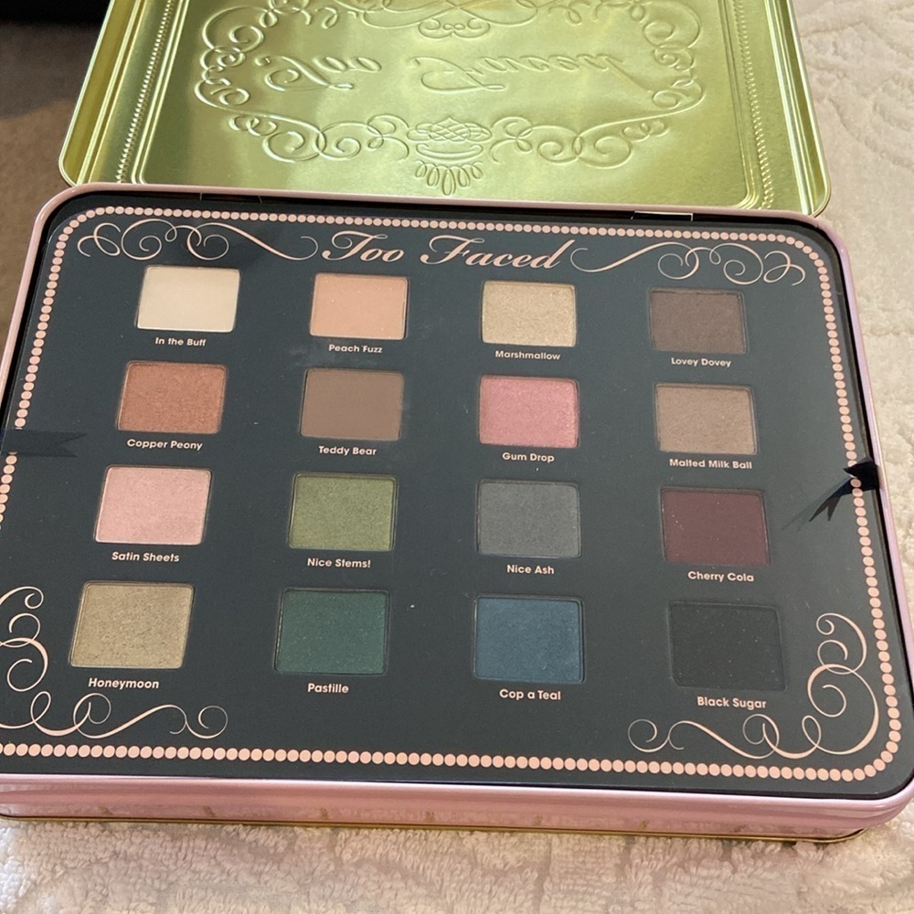 Collectable TOO FACED sweet indulgence. Brand new - Picture 5 of 6
